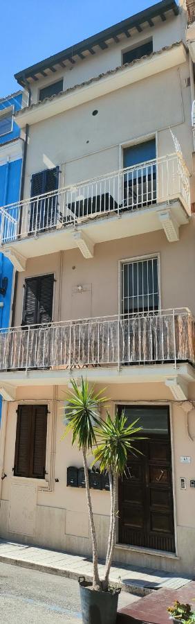 Da Ale - In Centro A San Benedetto San Benedetto del Tronto Exterior foto